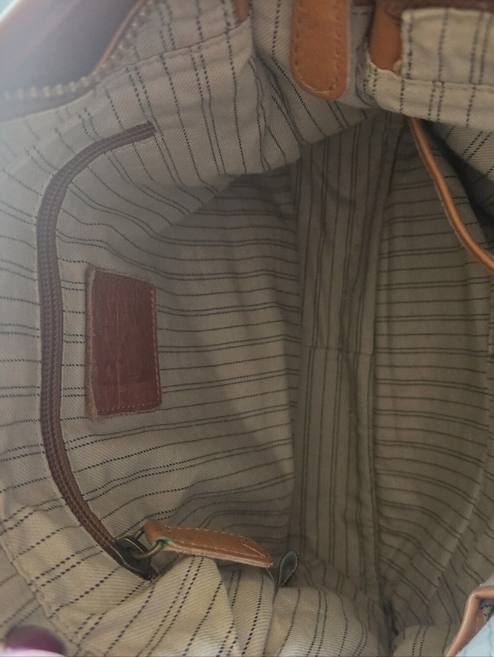FRYE• Camel Leather "Campus" Crossbody Bag. 🤎💛 - Picture 10 of 12